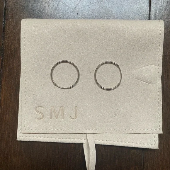 Sarah Mulder Endless Rhodium Hoops - Picture 2 of 4